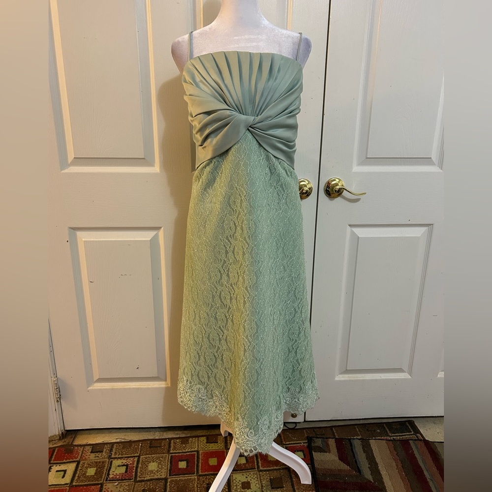 NWT Jordan Fashions sea mist special occasion dress, size 22